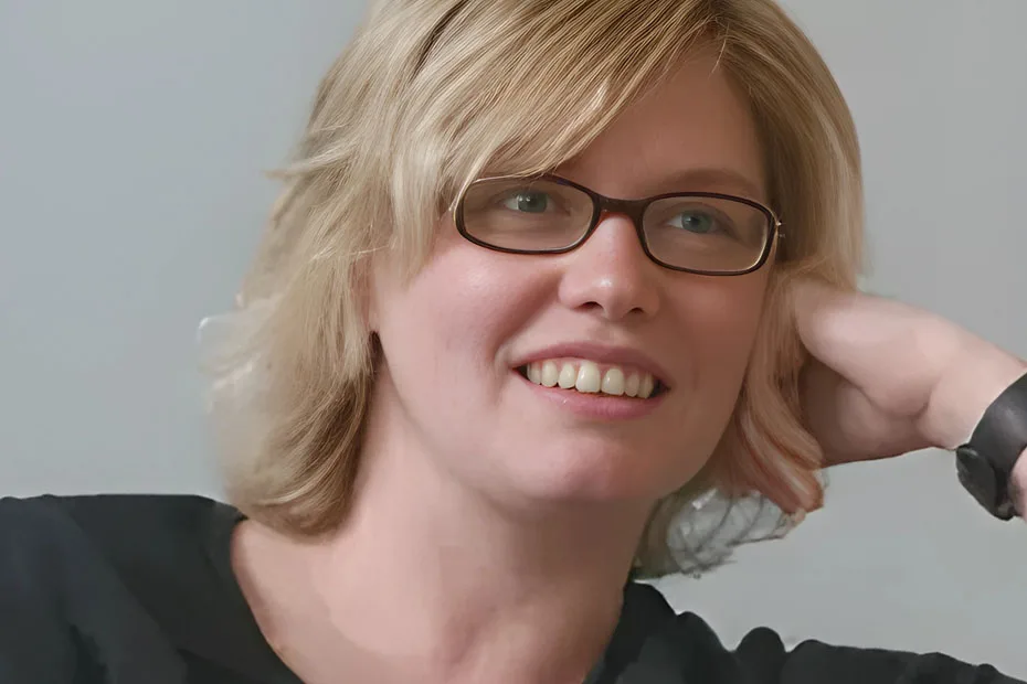 Sarah Ellis